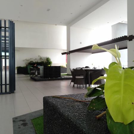#4 Summer Studio - One South Seri Kembangan Εξωτερικό φωτογραφία